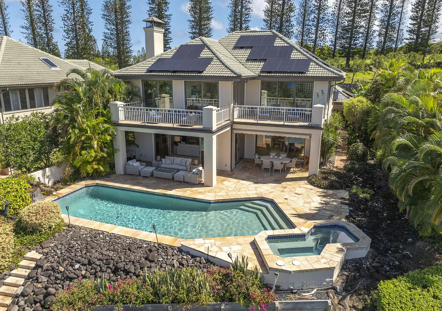 Luxury 3BR Kapalua Estate | Solar-Powered with Pool, Spa & Ocean Views — Photo 1