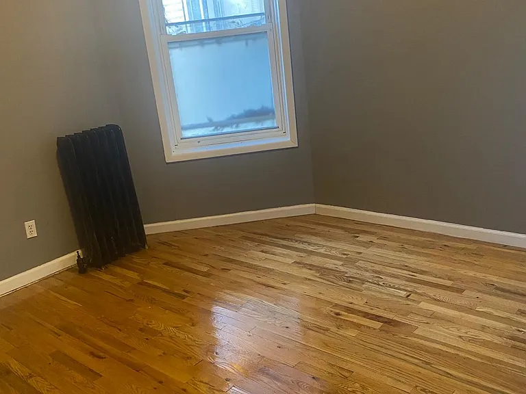 76 N 9th St #17 — Photo 2
