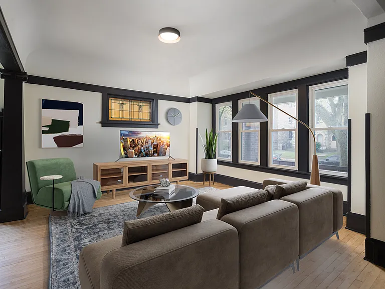 2914 N Bartlett Ave — Photo 4