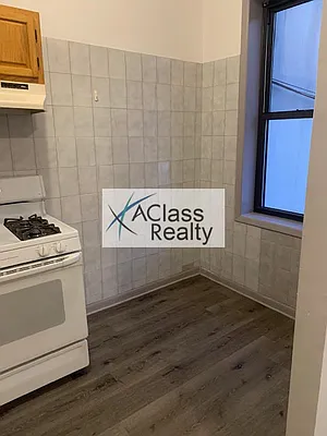 Rented by A Class Realty Corp | media 7