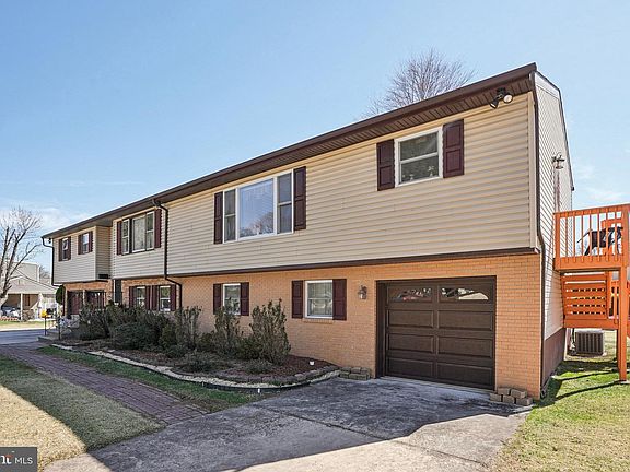 3rd image of 41 Harding St