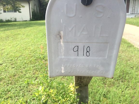 2nd image of 918 Lagoon Dr