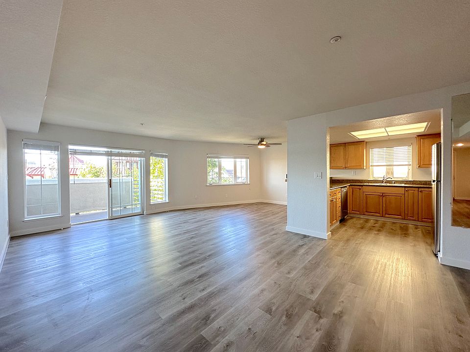 1st image of 90 Athol Ave #3