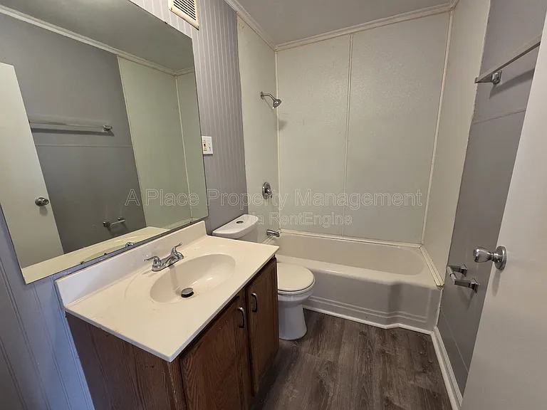 6042 Hancock Ave — Photo 7