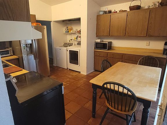 2nd image of 8644 Bridle Path Court #200