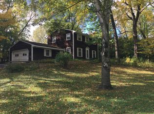 4131 Hillcrest Ln, Deephaven, MN 55391