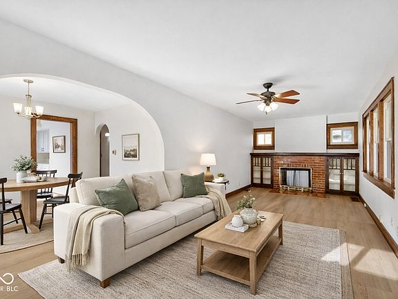 2nd image of 960 N Audubon Rd