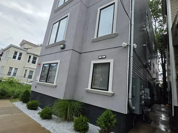 327 Hamilton Ave, Paterson, NJ