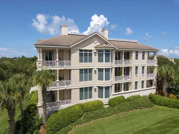 601 N Swim Club Dr #Penthouse, Indian River Shores, FL 32963