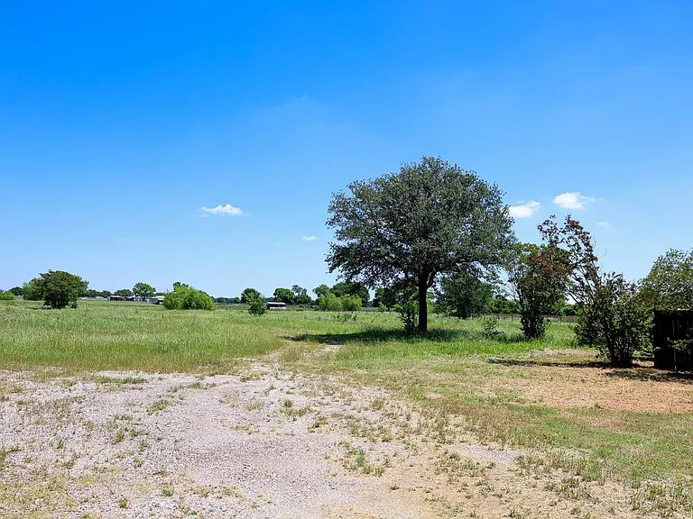 10575 Friendship Rd — Photo 42