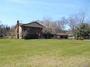 15 Shore Blvd, Slate Hill, NY 10973