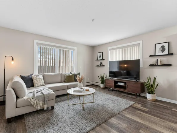 9945 167th St NW #112, Edmonton, AB T5P 0K5