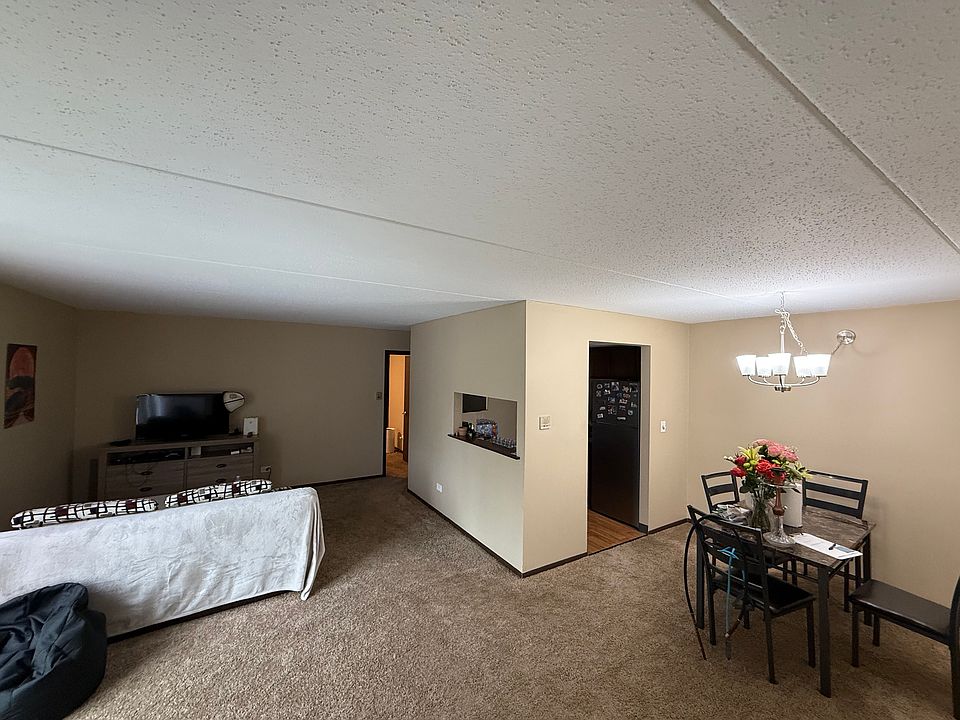 Living & Dining Area