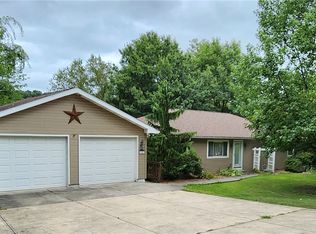 343 Adelaide Rd, Connellsville, PA 15425