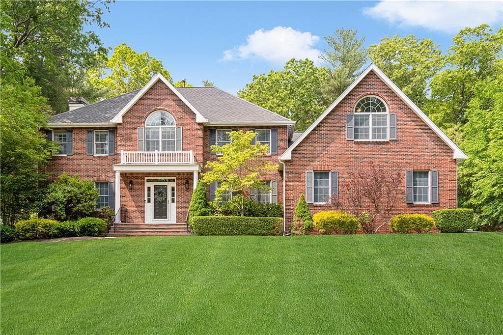 1 Russell Way, East Greenwich, RI 02818 Zillow