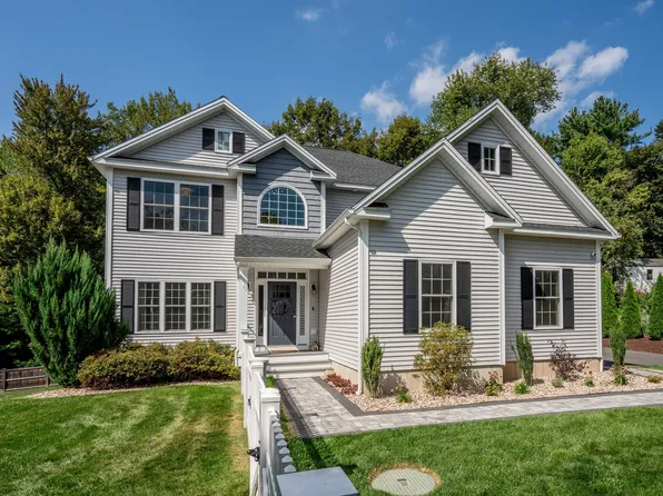 12 School Street, Avon, CT 06001