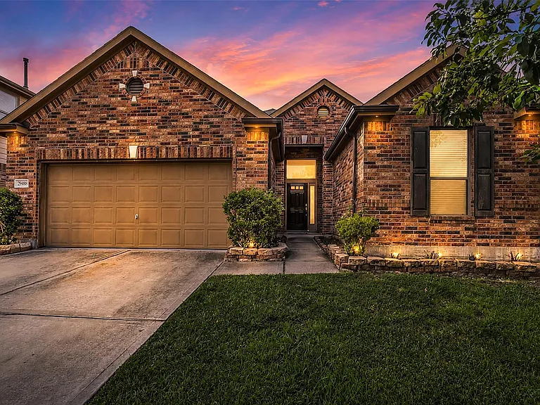 29488 Salem Fields Dr — Photo 1