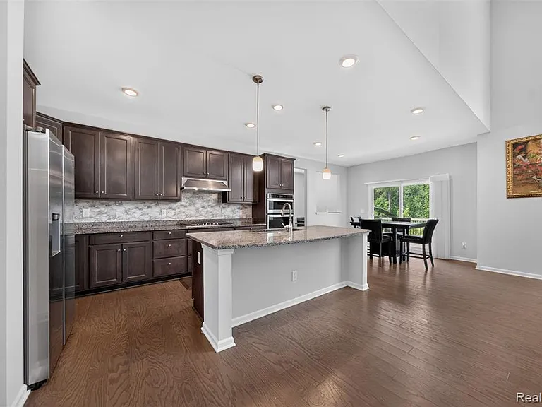 4160 Walcott Dr — Photo 6