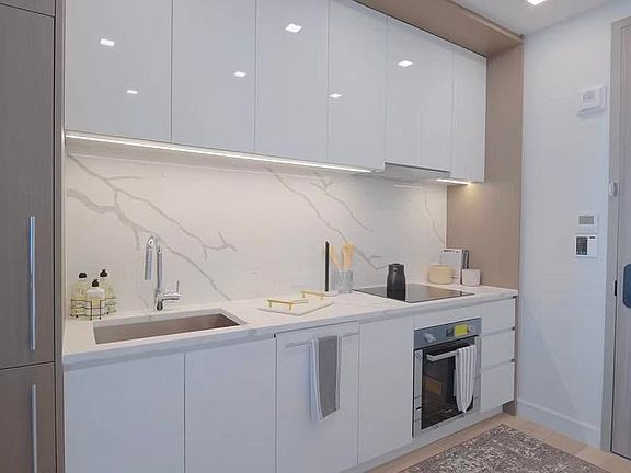 4th image of 45-30 Pearson St #20E