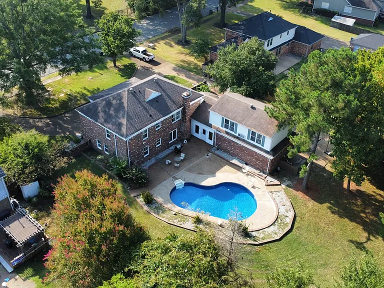 2499 Countrywood Pkwy — Photo 13