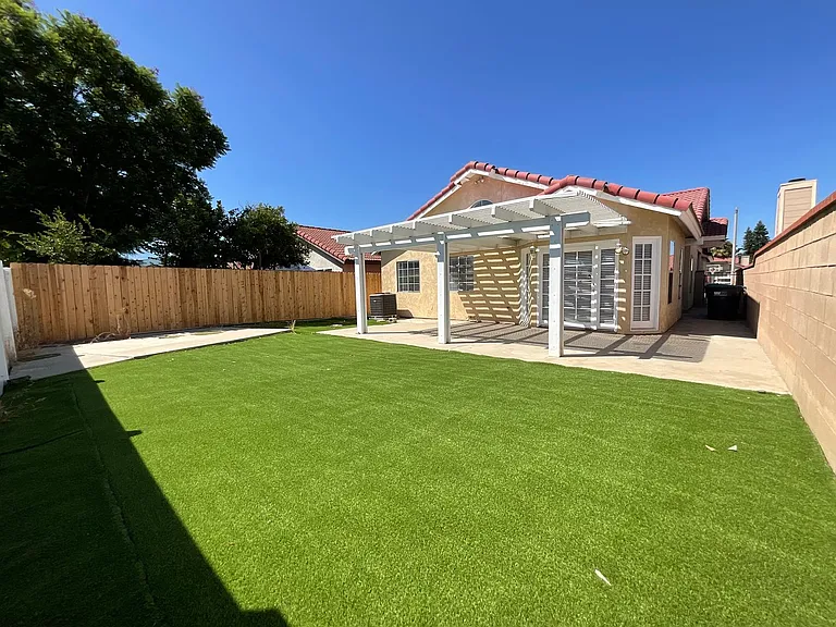 15345 Murray Ave — Photo 29