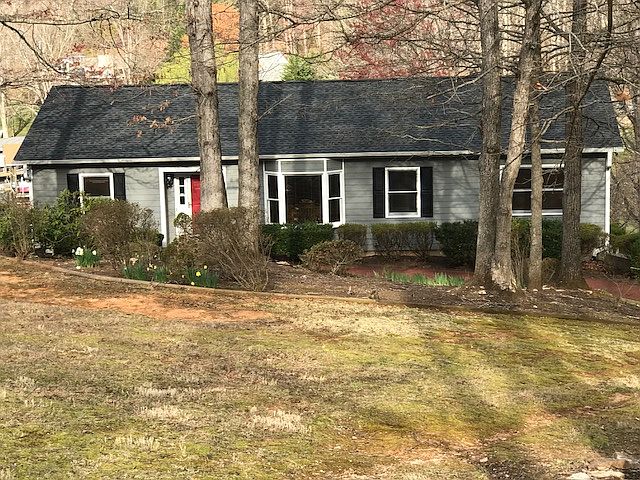 1st image of 105 Cove Dr