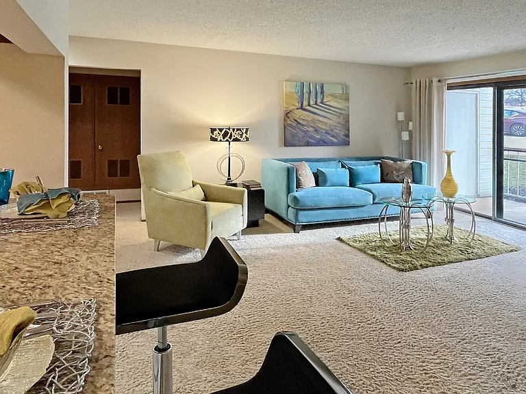 LionsHead Apartments — Photo 17