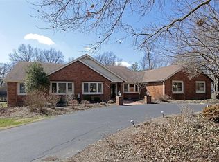 12122 Carberry Pl, Saint Louis, MO 63131