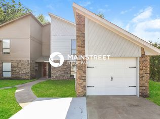 1102 Swan Lake Rd, Edmond, OK 73003