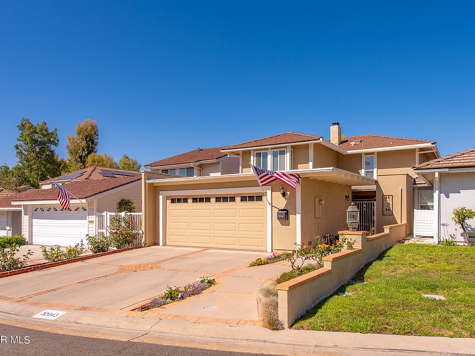 1st image of 32043 Waterside Ln