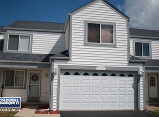 1754 Waters Edge Dr, Minooka, IL 60447