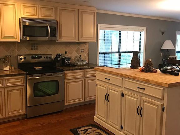 2nd image of 411 N Orange Ave