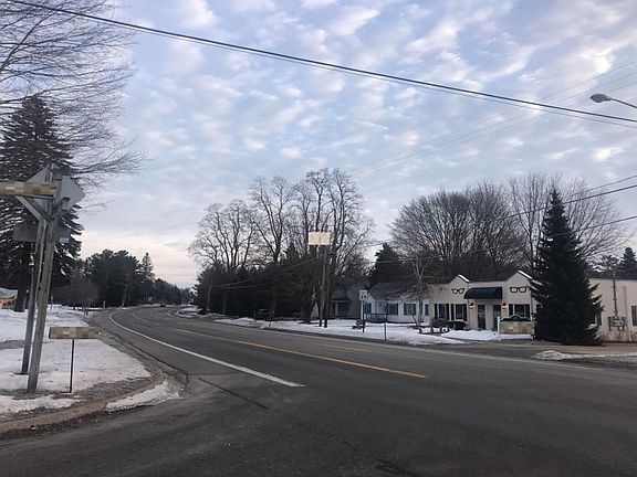 4th image of 920 N Us Highway 23