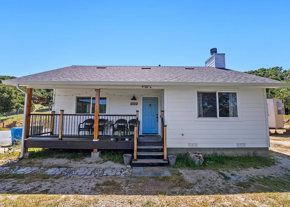 1st image of 200 Chateau Dr