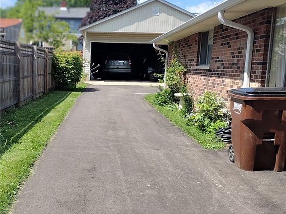 2nd image of 2005 Nomad Ave