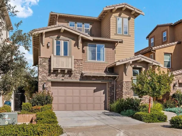 3072 Marron Rd, Carlsbad, CA 92010