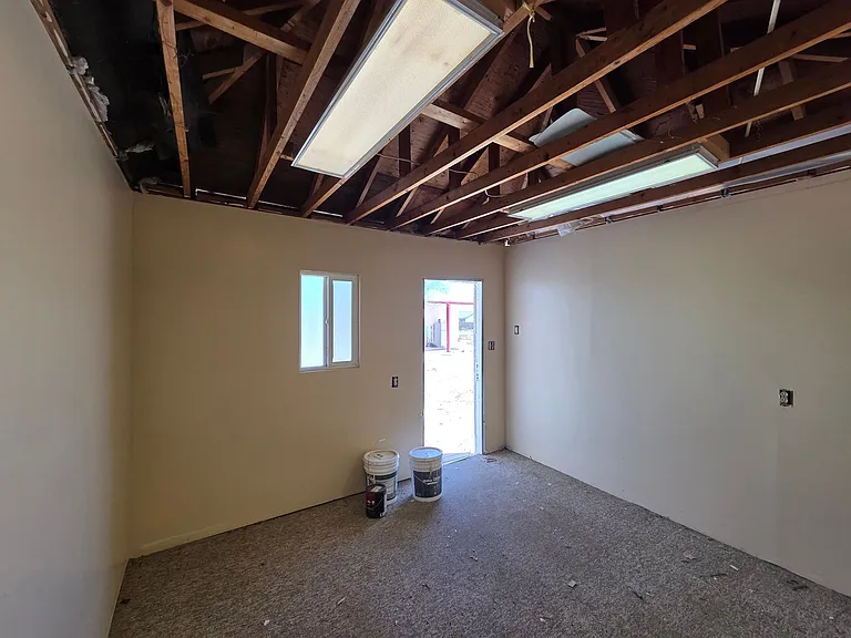 1469 W Virgil Dr — Photo 41