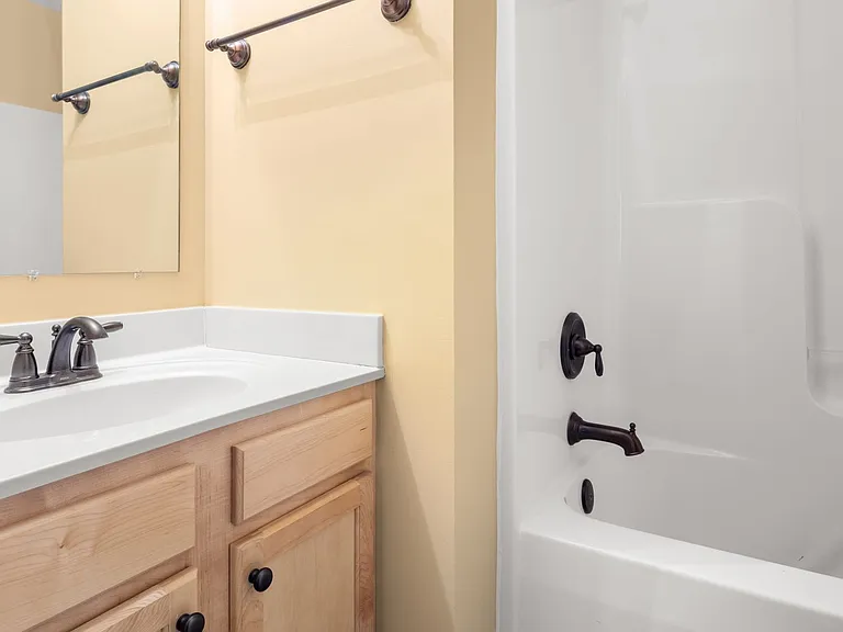 8 Cottage Cove Ln — Photo 17