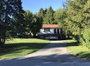 48 Holt Rd, Hyde Park, NY 12538