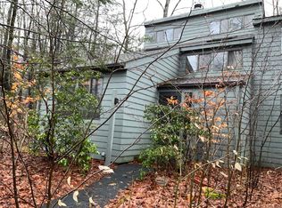 372 Trailsend Dr, Torrington, CT 06790