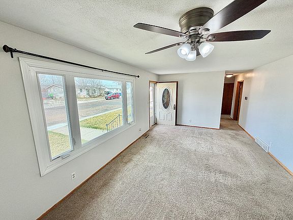 2nd image of 407 W M St