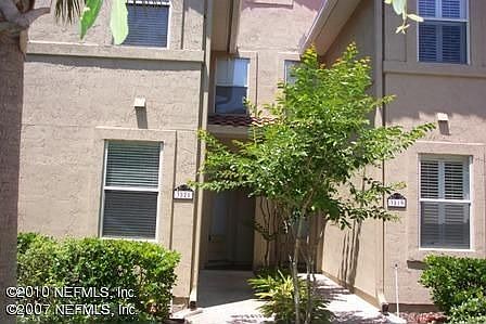 3rd image of 3821 Lavista Cir