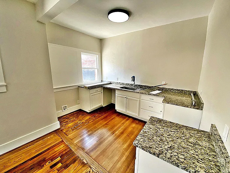 1625 W Alabama St — Photo 10