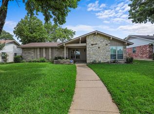 3705 Flamingo Ln, Irving, TX 75062