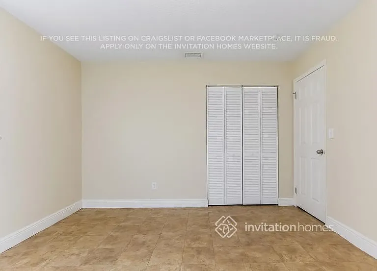 7441 Douglas St — Photo 9