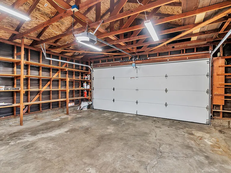 1581 Willowdale Dr — Photo 31