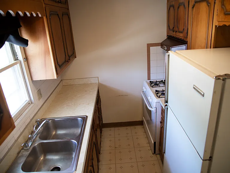855 N Madison Ave #4 — Photo 13