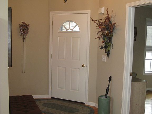 4th image of 5056 Betsy Ross Way