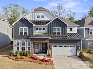 4412 Foxview Ct, Charlotte, NC 28270