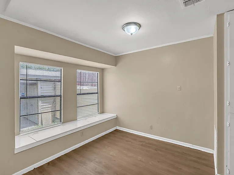 1325 Bayou Dr — Photo 10